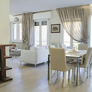 Apartment Elegante E Panoramico, Montecatini Terme
